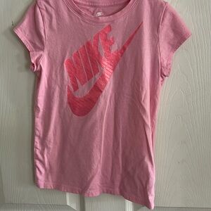 Girls Nike Shirt